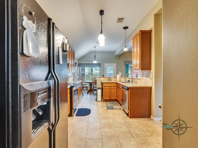 12626 Lake Shore Drive, Montgomery, TX 77356