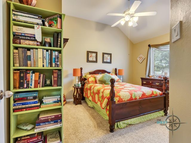 12626 Lake Shore Drive, Montgomery, TX 77356