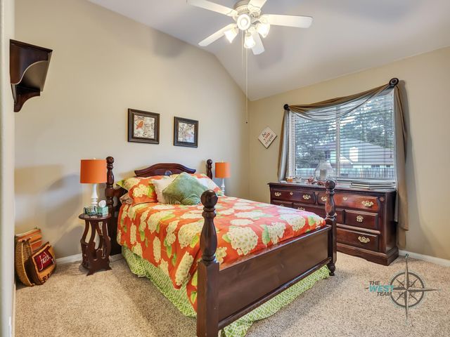 12626 Lake Shore Drive, Montgomery, TX 77356