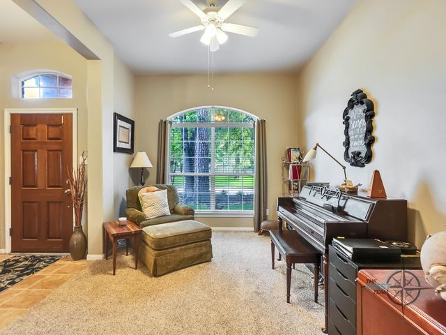 12626 Lake Shore Drive, Montgomery, TX 77356
