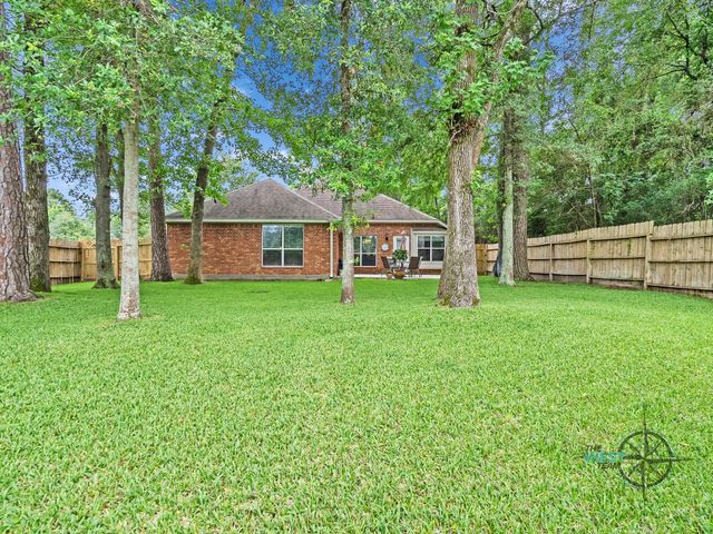 12626 Lake Shore Drive, Montgomery, TX 77356