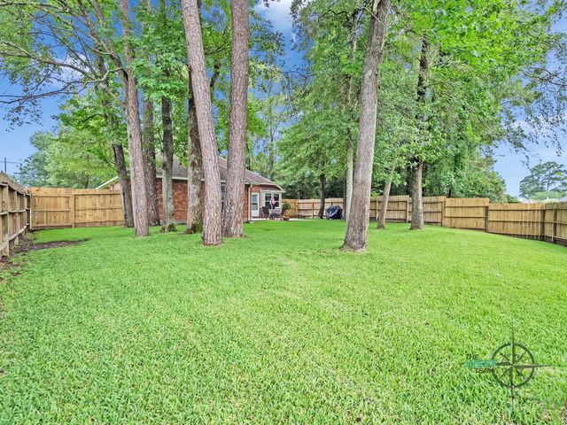 12626 Lake Shore Drive, Montgomery, TX 77356