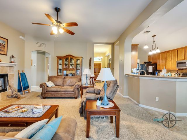 12626 Lake Shore Drive, Montgomery, TX 77356