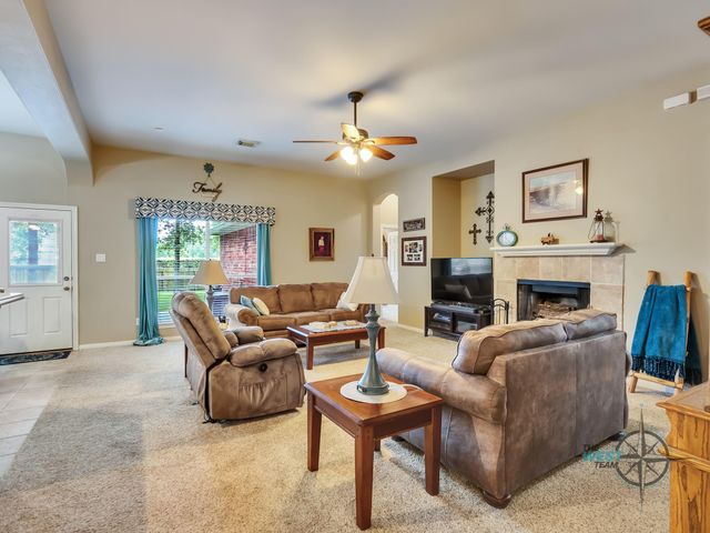 12626 Lake Shore Drive, Montgomery, TX 77356