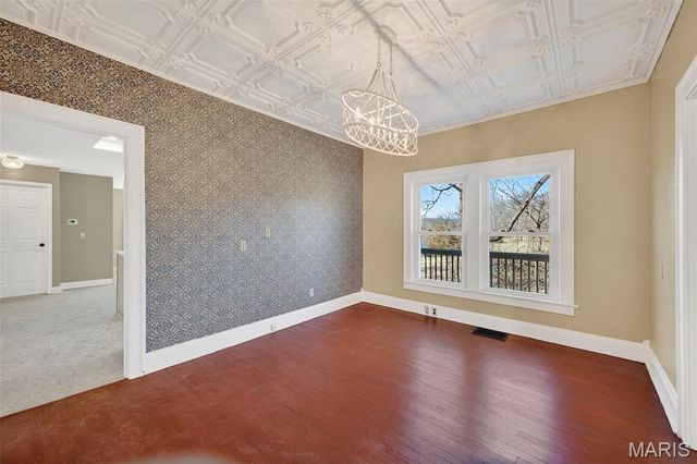 27015 Highway YY, Lebanon, MO 65536