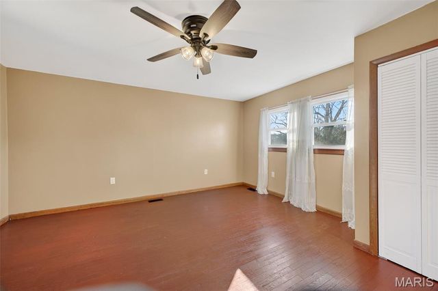 27015 Highway YY, Lebanon, MO 65536