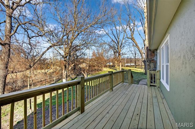 27015 Highway YY, Lebanon, MO 65536