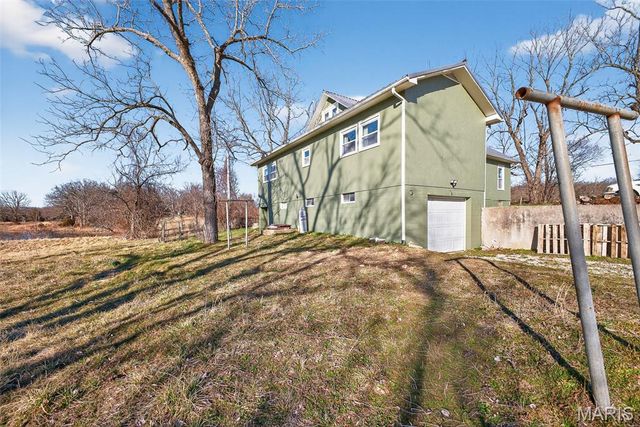 27015 Highway YY, Lebanon, MO 65536