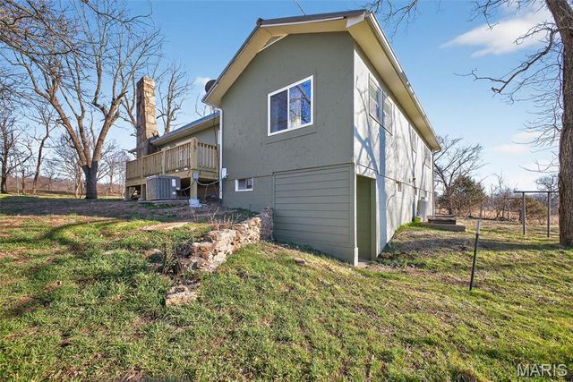 27015 Highway YY, Lebanon, MO 65536