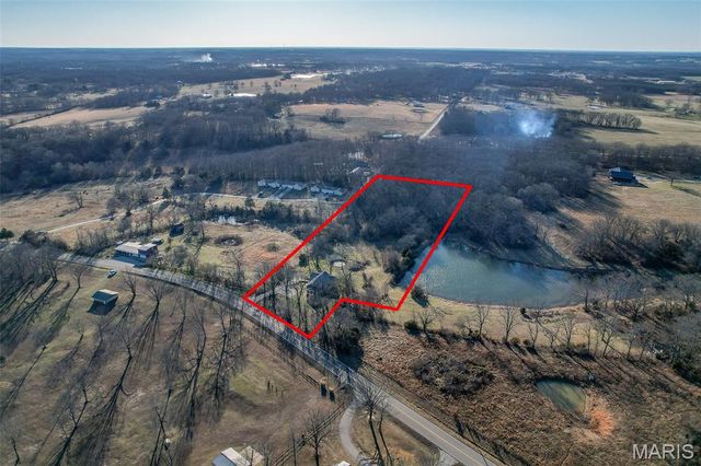 27015 Highway YY, Lebanon, MO 65536