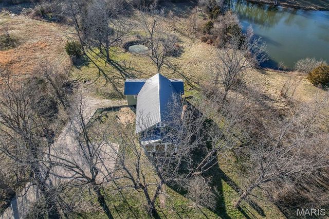 27015 Highway YY, Lebanon, MO 65536