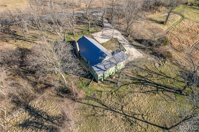 27015 Highway YY, Lebanon, MO 65536