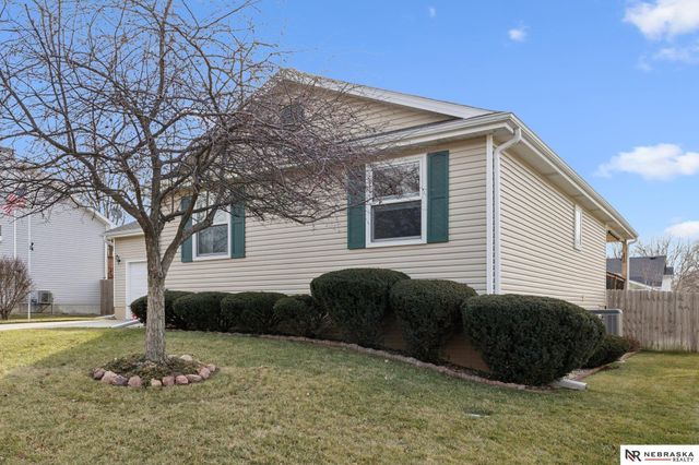 2241 Philadelphia Drive, Lincoln, NE 68521