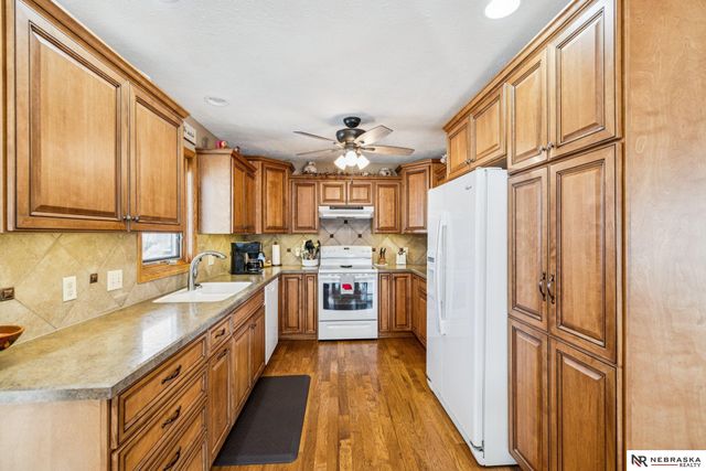 2241 Philadelphia Drive, Lincoln, NE 68521