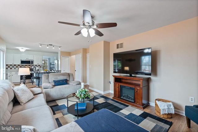 502 DURANGO RD, Catonsville, MD 21228