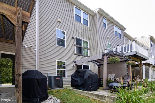 14 VILLAGE GREEN LN, Sicklerville, NJ 08081