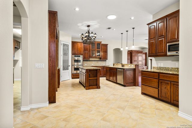 3204 Crystal Path, San Antonio, TX 78259