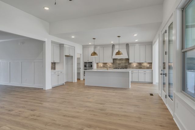 1215 Ben Forkum Drive, Lebanon, TN 37087