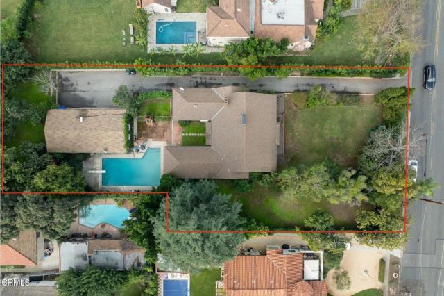 1825 S El Molino Avenue, San Marino, CA 91108