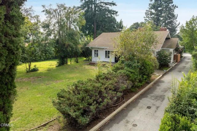 1825 S El Molino Avenue, San Marino, CA 91108