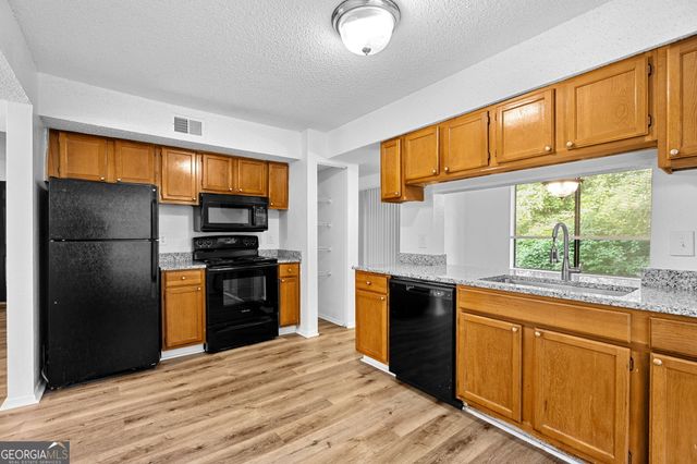 843 Seasons Parkway, Norcross, GA 30093
