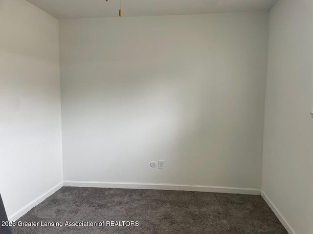 5535 W Saint Joseph Highway B3, Lansing, MI 48917