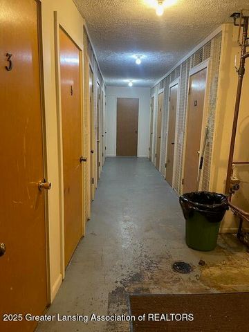 5535 W Saint Joseph Highway B3, Lansing, MI 48917