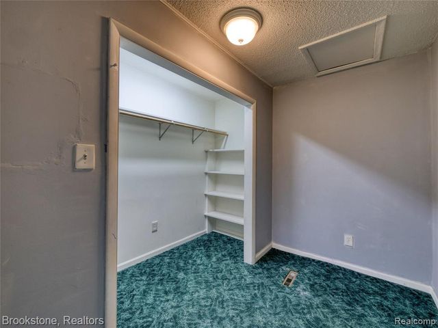 3023 Baker Heights, Grand Blanc, MI 48507