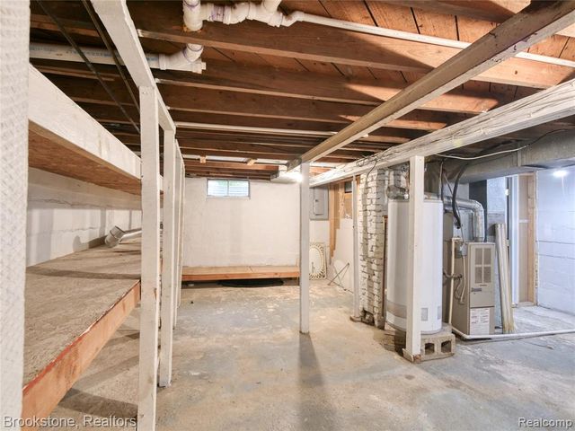 3023 Baker Heights, Grand Blanc, MI 48507