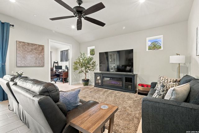 304 Drawing Maple St, San Marcos, TX 78666