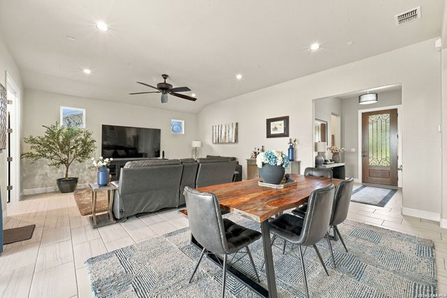 304 Drawing Maple St, San Marcos, TX 78666