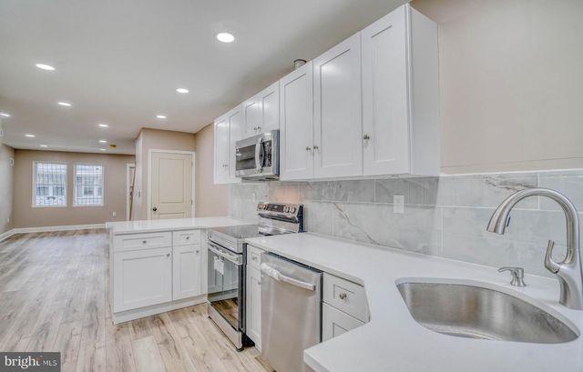 246 RUBICAM ST, Philadelphia, PA 19120