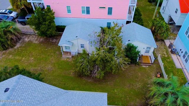 218 N Third Avenue N, Kure Beach, NC 28449