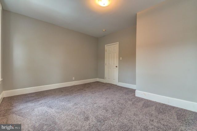 327 N PRESTON ST, Philadelphia, PA 19104