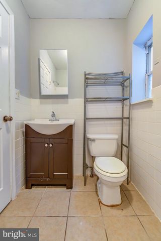 327 N PRESTON ST, Philadelphia, PA 19104