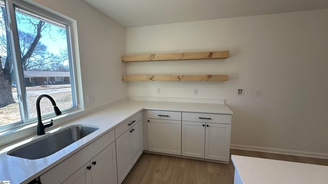 140 Lanier Street, Spartanburg, SC 29303