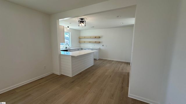 140 Lanier Street, Spartanburg, SC 29303