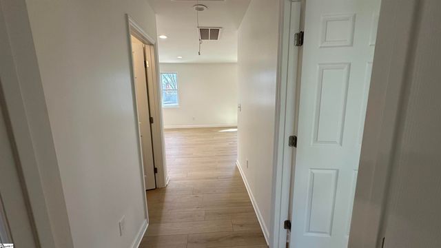 140 Lanier Street, Spartanburg, SC 29303