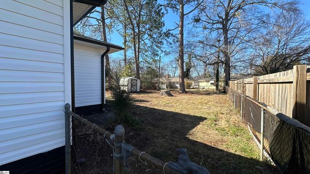 140 Lanier Street, Spartanburg, SC 29303