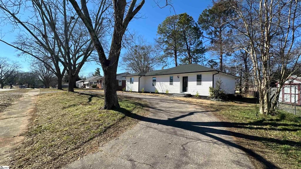 140 Lanier Street, Spartanburg, SC 29303