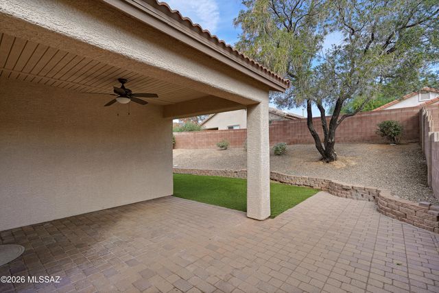 5582 W Sunset Vista Place, Marana, AZ 85658