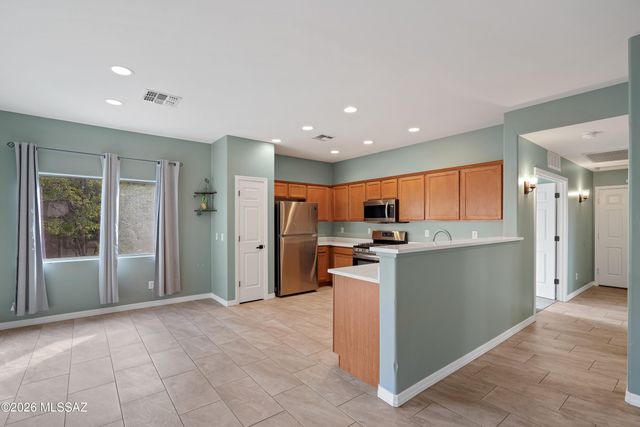 5582 W Sunset Vista Place, Marana, AZ 85658