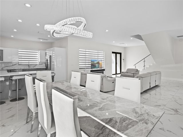 13331 SW 41st St, Miami, FL 33175