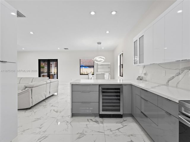 13331 SW 41st St, Miami, FL 33175