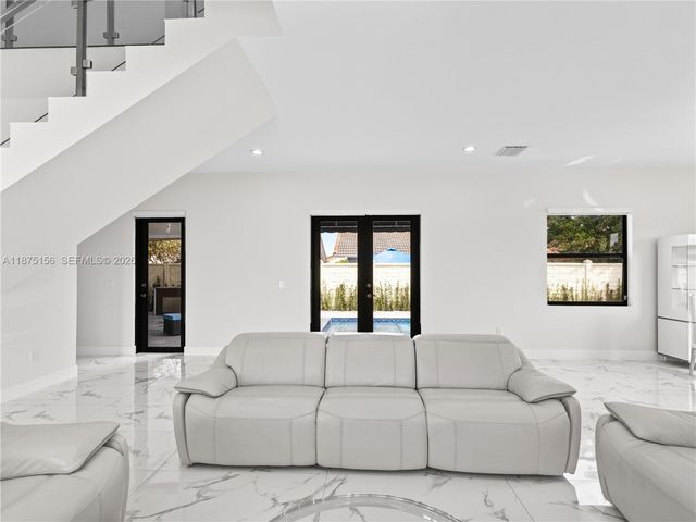 13331 SW 41st St, Miami, FL 33175