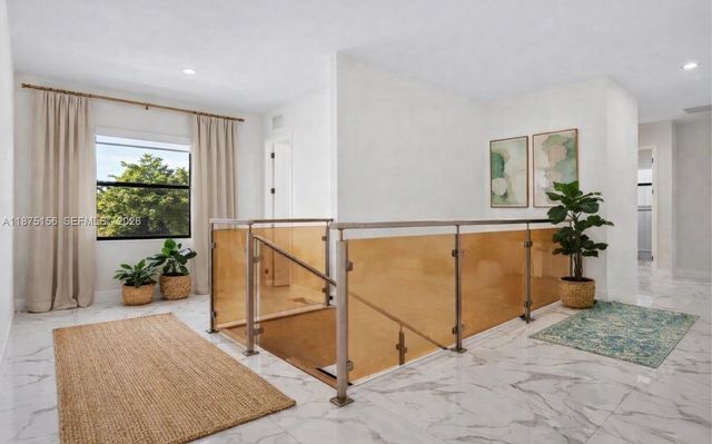 13331 SW 41st St, Miami, FL 33175