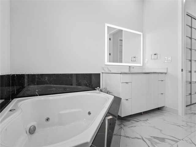 13331 SW 41st St, Miami, FL 33175