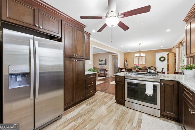 2196 Winding Way, Tucker, GA 30084