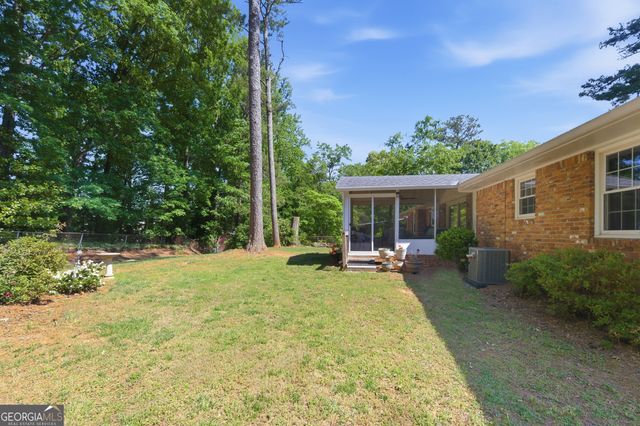 2196 Winding Way, Tucker, GA 30084