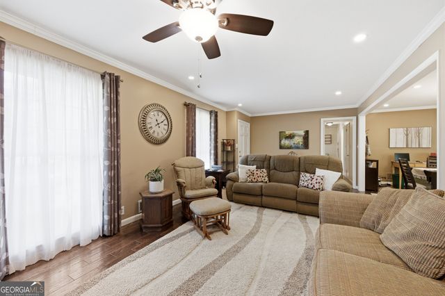 2196 Winding Way, Tucker, GA 30084